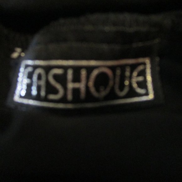 V-Neck Ruffled Knit Top Cap Sleeves Crochet Rear Detail - Picture 8 of 8